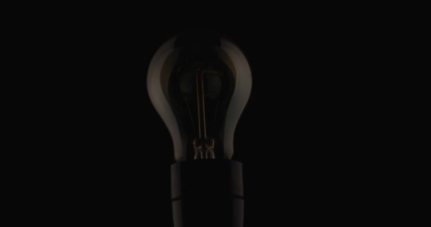 Réduction Drastique Énergie Apparaît Dans Faible Étincelle Dans Ampoule — Video