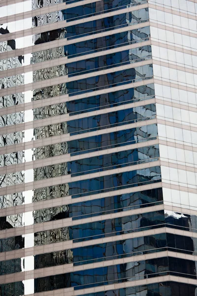 gökdelen yansımalar