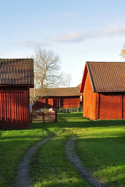 Starej stodole czerwony drewniany — Zdjęcie stockowe