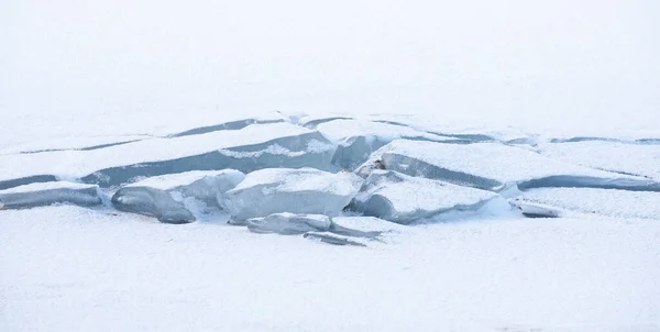 Den Abstrakta Bakgrunden Till Isstrukturen Ett Sjölandskap — Stockfoto