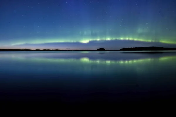 Vue Panoramique Des Aurores Boréales Sur Lac Calme Suède Aurora — Photo