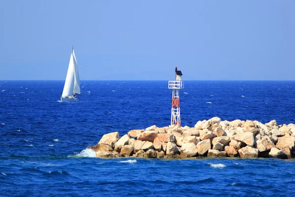 Lefkas Adası çevresinde yelken-Yunanistan — Stok fotoğraf