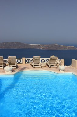 Imerovigli kasabasında yer alan lüks Yüzme Havuzu