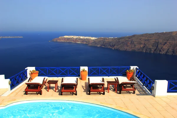 Imerovigli kasabasında yer alan lüks Yüzme Havuzu