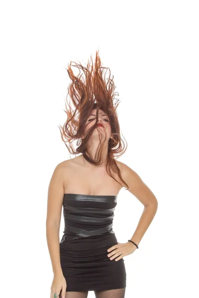 Porträtt av vacker ung kvinna med rött hår — Stockfoto
