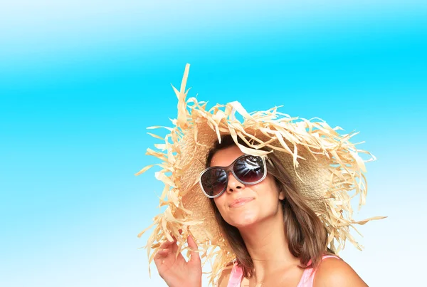 Young woman at the beach — Stock Photo, Image