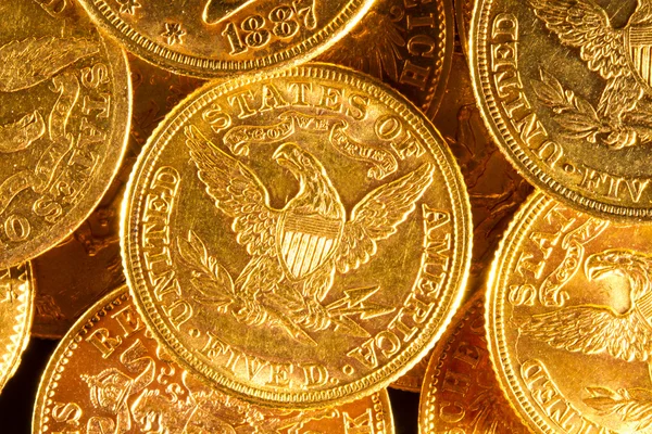 Золотые монеты США . — стоковое фото