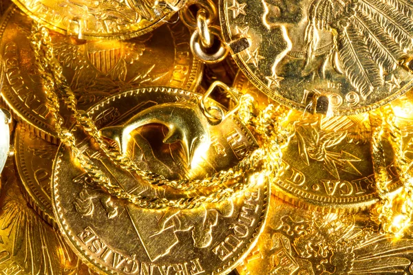 Gold jewels and coins — Stock Photo, Image