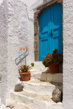 santorini Island, Yunanistan büyük bir görünümü ile Yunan kapı