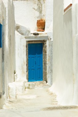 santorini Island, Yunanistan büyük bir görünümü ile Yunan kapı