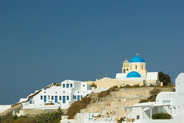 Santorini - vista de la caldera con iglesias —  Fotos de Stock