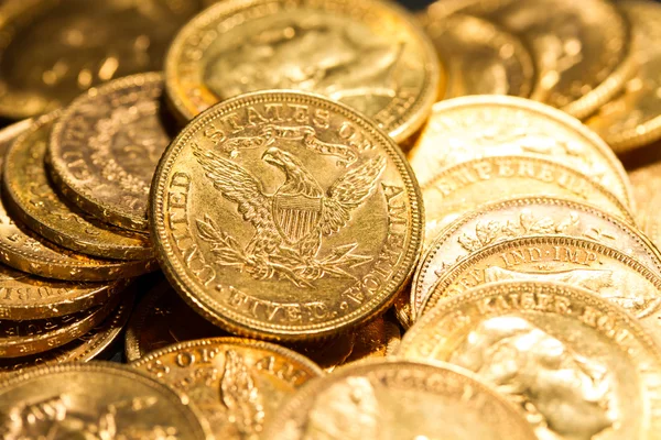 Πέντε δολάρια χρυσά νομίσματα — Φωτογραφία Αρχείου