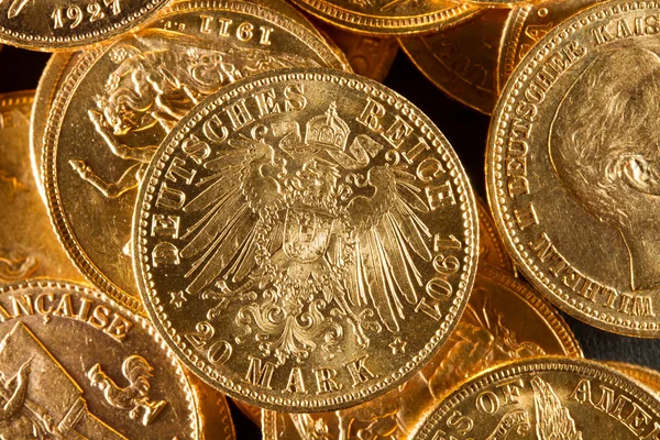 Twenty Deutsch Mark coins — Stock Photo, Image