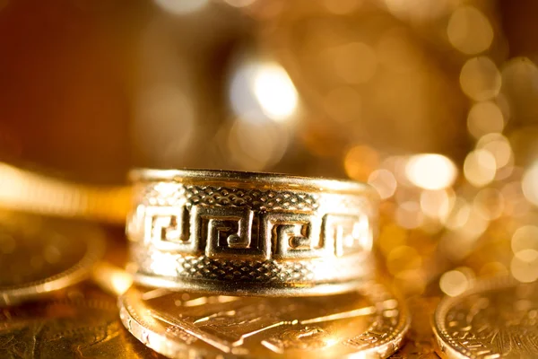 Bijoux et pièces d'or — Photo