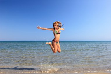 çekici kız sahilde