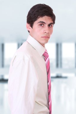 Ofisteki iş adamı.