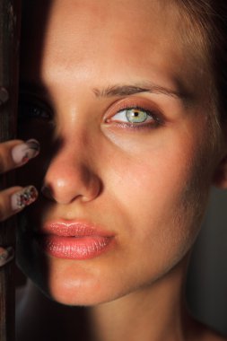 güzel kızın rahatlatıcı açık