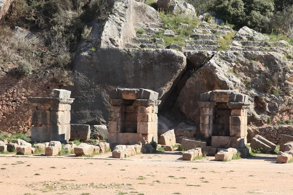 Ruinas de la antigua ciudad Delphi — Foto de Stock