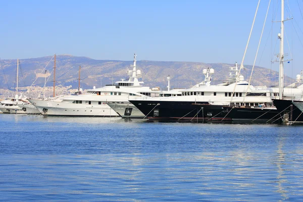 Piraeus Marina in Athens — Stock Photo, Image