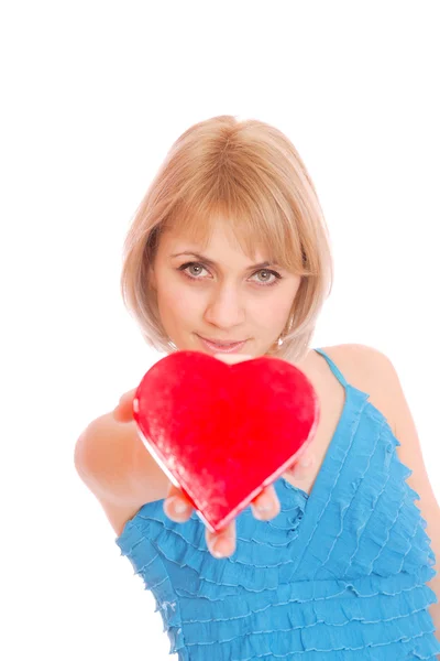 Donna con cuore San Valentino in mano — Foto Stock