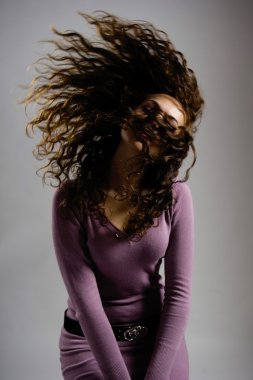 güzel ve seksi bir kadın portresi