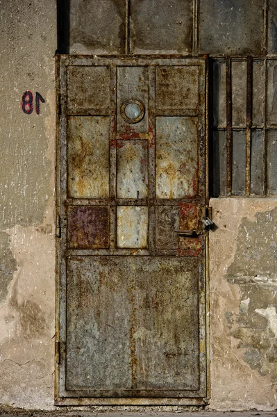 Eski kapı ve pencere — Stok fotoğraf