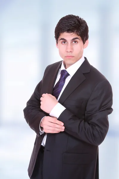 Young business man standing — Stock Photo, Image