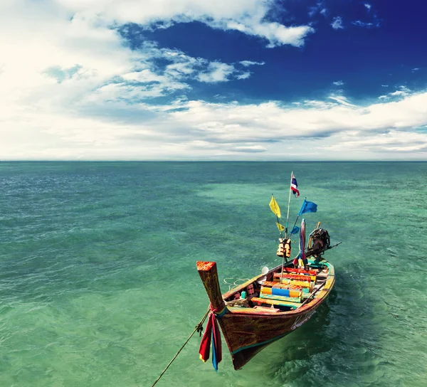 Båt i phuket thailand — Stockfoto