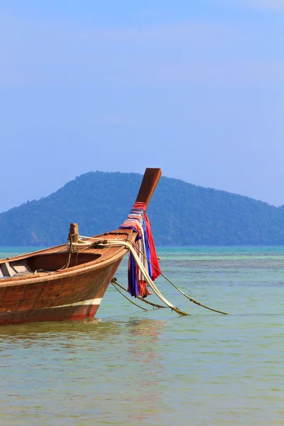 Long tailed boat — Stock Photo, Image