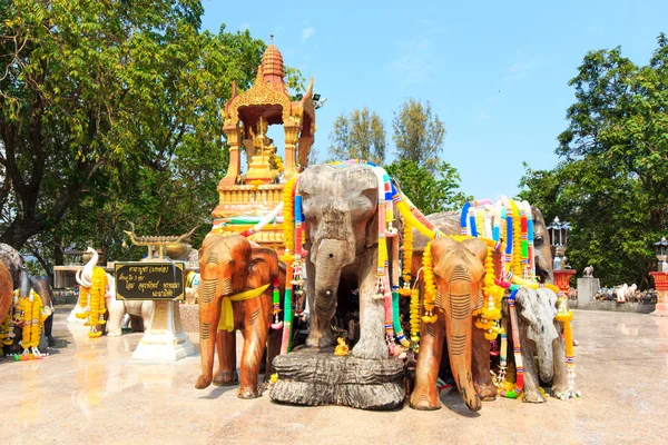Farol de Phuket de elefantes — Fotografia de Stock