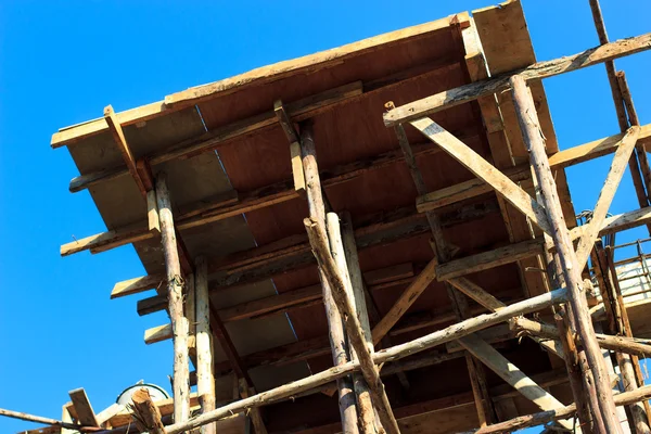 Building structure with blue sky. — Stock Photo, Image