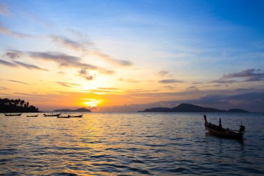 güzel gündoğumu rawai Phuket