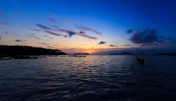 Vacker soluppgång i rawai phuket — Stockfoto