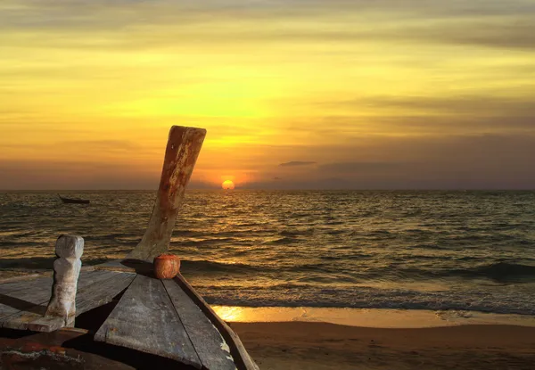 Hermoso amanecer en Rawai Phuket —  Fotos de Stock