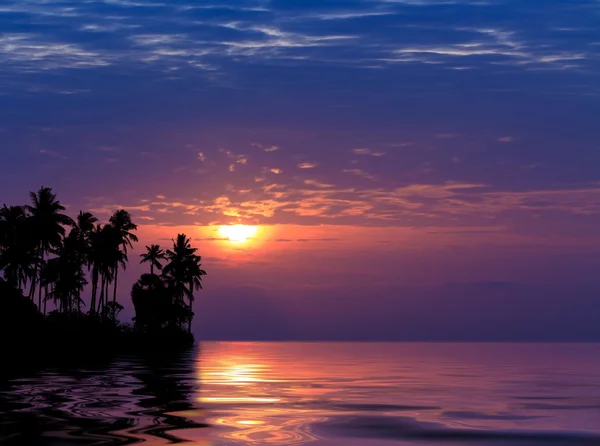 Krásný východ slunce v rawai phuket — Stock fotografie