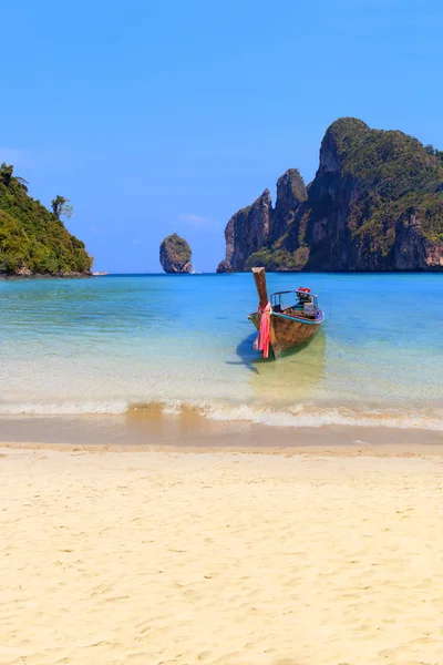 Bateau à longue queue Ruea Hang Yao à Phi Phi — Photo