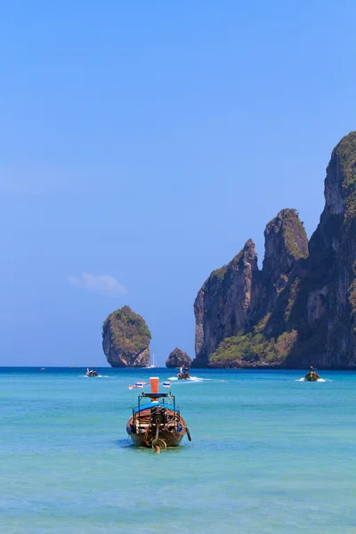 Barca a coda lunga in Thailandia — Foto Stock