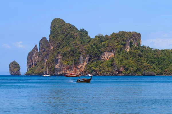 Barca a Phuket Tailandia — Foto Stock