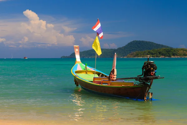 Βάρκα στο Πουκέτ της Ταϊλάνδης — Φωτογραφία Αρχείου