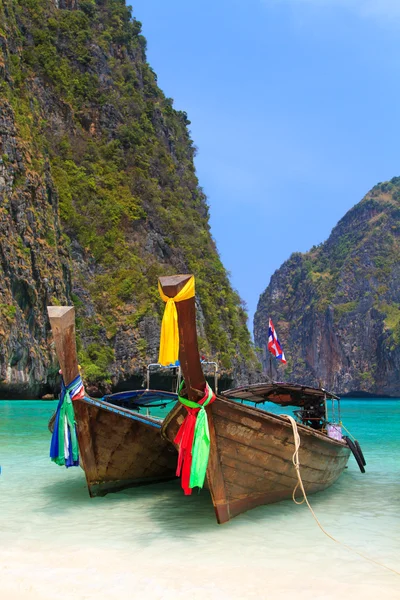 Baía bonita de Phi Phi ilha Tailândia — Fotografia de Stock