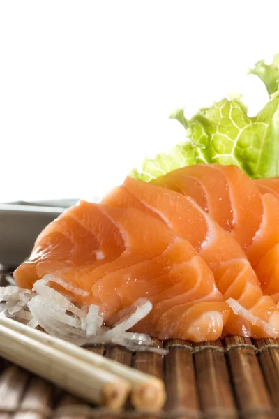 Szeletelt nyers lazac sashimi — Stock Fotó