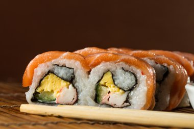 nefis taze suşi rulo