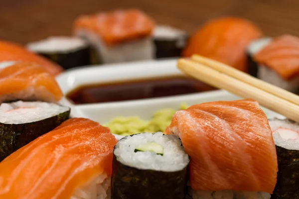 Báječný čerstvé sushi rolky — Stock fotografie