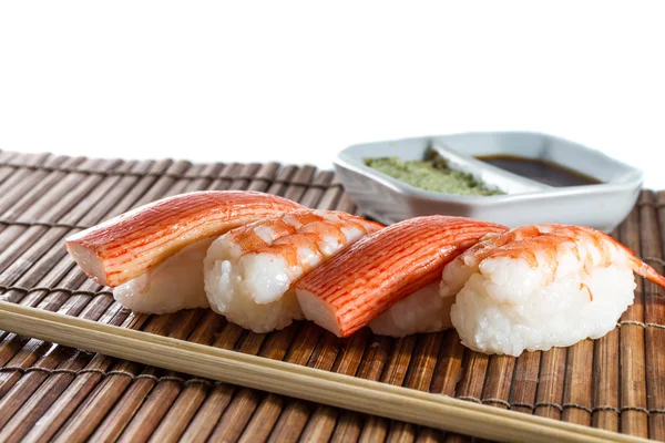 Deliciosos rollos de Sushi Fresco — Foto de Stock