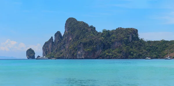 Baía bonita de Phi Phi ilha Tailândia — Fotografia de Stock