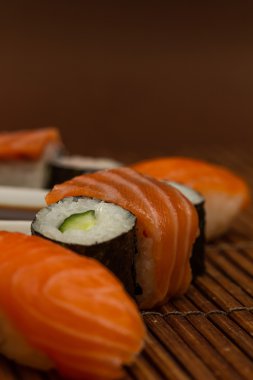 nefis taze suşi rulo