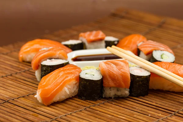 Yummy Fresh Sushi rolls — Stock Photo, Image