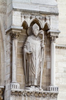 heykeller azizlerin notre Dame de paris