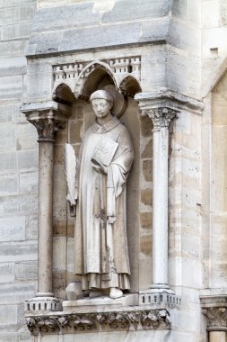 heykeller azizlerin notre Dame de paris