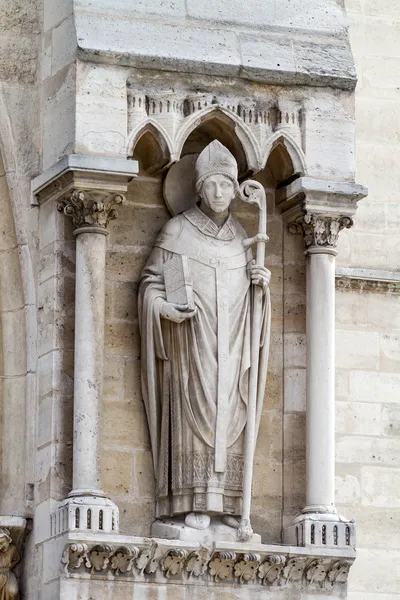 Sculptures of saints of Notre Dame de Paris — Stock Photo, Image